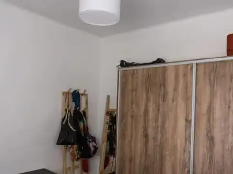 Depto Tipo Casa en Venta 70 años