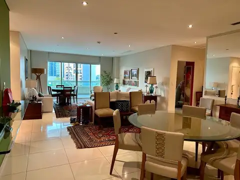 Departamento en Venta con 2 cocheras
