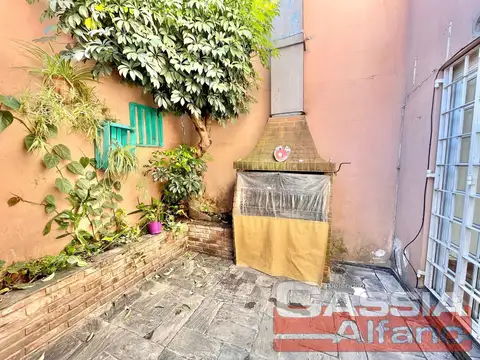 Depto Tipo Casa 5 ambientes con 2 baños