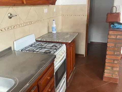 Depto Tipo Casa en Alquiler en Jose Leon Suarez, $ 900.000