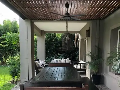 Casa en Venta de 4 dormitorios