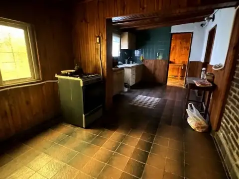 Casa 4 ambientes con 1 baño
