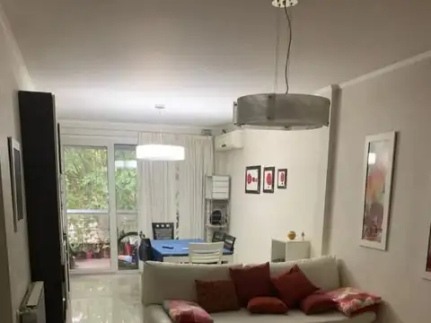 Departamento en venta de 2 dormitorios c/ cochera en Floresta