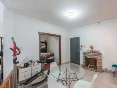 Cachimayo 1700, Piso PB