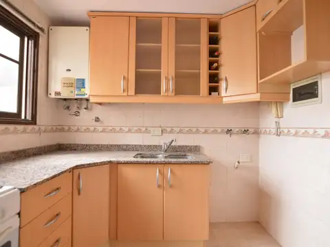 Departamento en Alquiler con 1 cocheras
