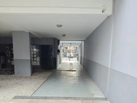SAN MARTÍN CENTRO: COCHERA FIJA (Moreno 3366)