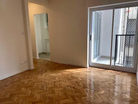 VIDT 1900, Piso 8