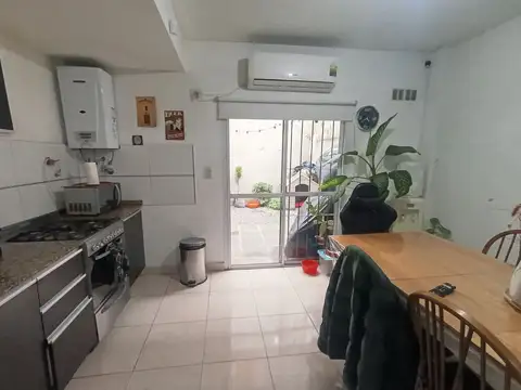 Depto Tipo Casa en Venta de 2 ambientes