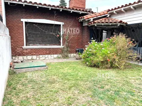 Chale Tradicional en el centro de Moreno, lado norte