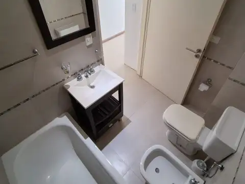 EXCELENTE AMBIENTE LUMINOSO – A 1 CDRA AVENIDA SAN MARTIN - FACULTAD y JARDINES AGRONOMIA