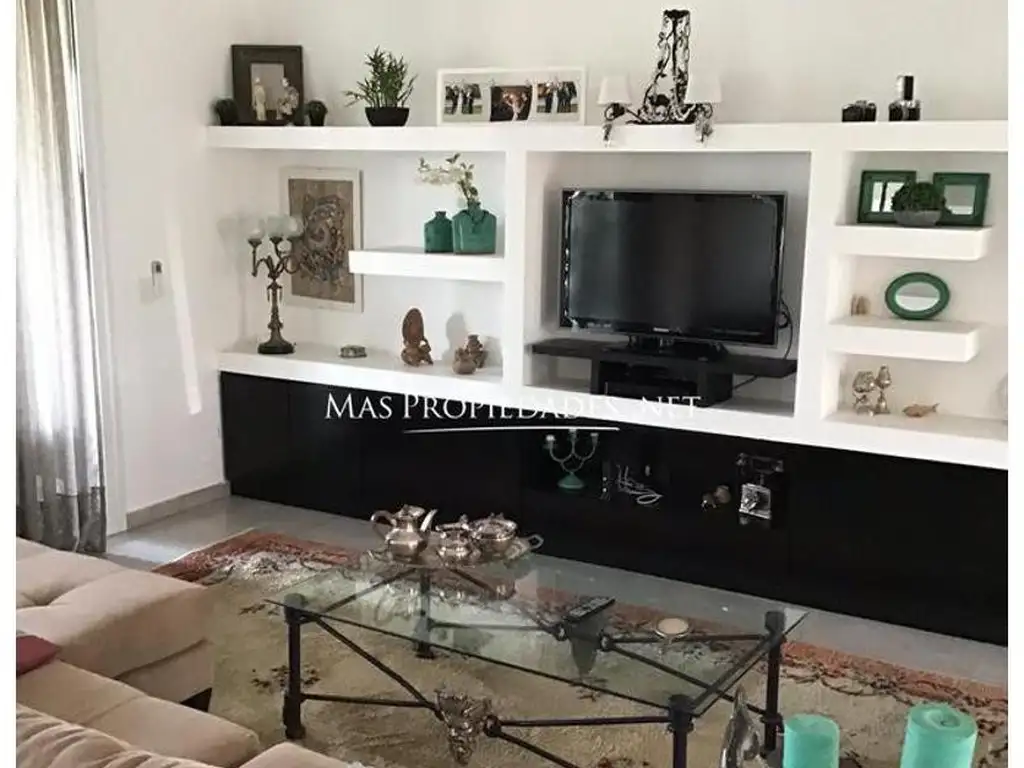 Casa en Venta en Las Golondrinas - 3 dormitorios