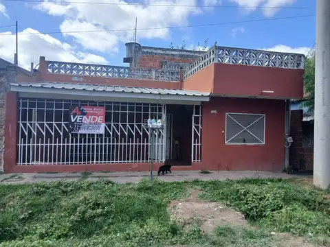 Casa en venta en Barrio Independencia  - Km.29