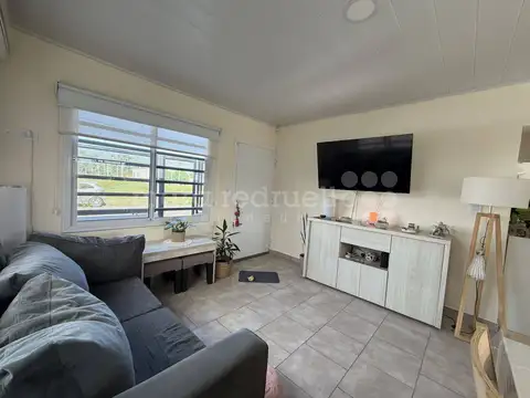 CASA EN VENTA 2 DORMITORIOS CON PILETA EN CHASCOMUS LAGUNA BARRIO