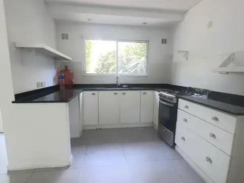 Casa en Alquiler al Noroeste
