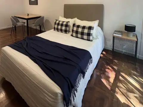 Departamento en Alquiler en Recoleta, $ 890.000