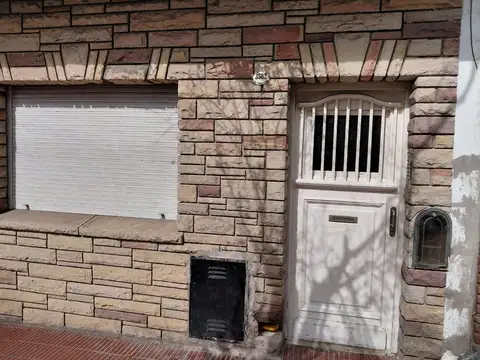 VENTA PH 2 AMB CHAUVIN LUMINOSO CON PATIO LAVADERO