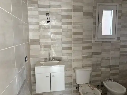 VENTA FUNCIONAL EN CASTELLI 165, A ESTRENAR