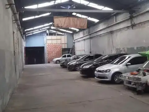 Galpon en Venta 45  mts Fondo
