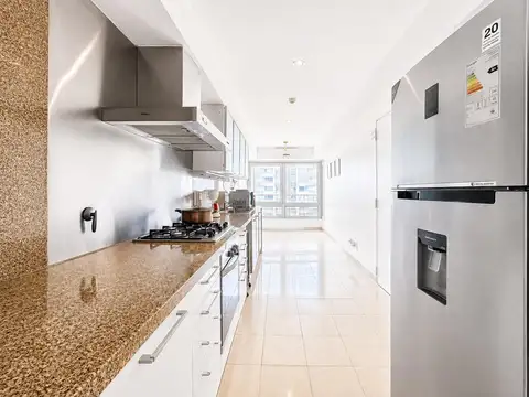Departamento en Alquiler con 1 cocheras