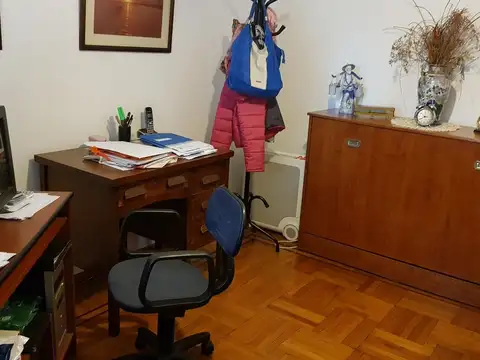 Cafferata 4800, Piso -