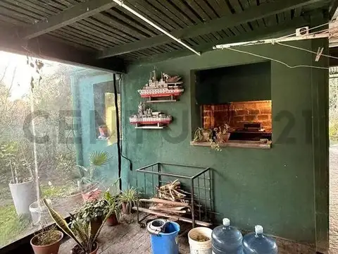 Casa en Venta con 3 cocheras