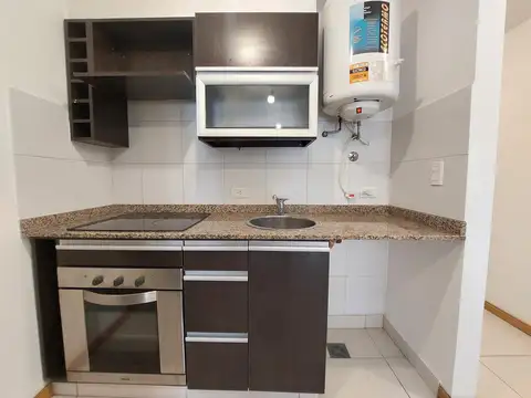 Departamento en Alquiler en Villa Ballester, $ 500.000
