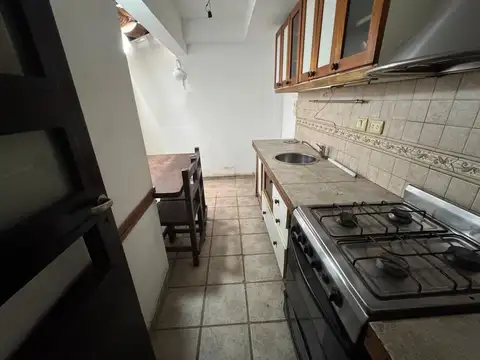 Depto Tipo Casa en Venta 50 años
