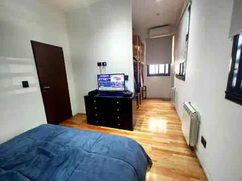 Venta de Casa 4 Ambientes en Monte Castro