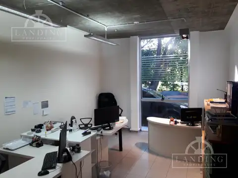 Oficina en Venta con 2 cocheras