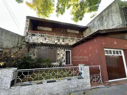 Avenida Directorio 7200