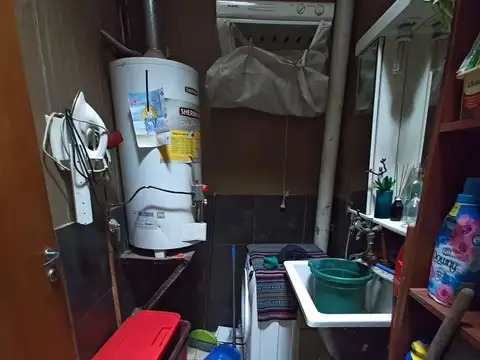 Casa en Venta en Isidro Casanova, USD 70.000