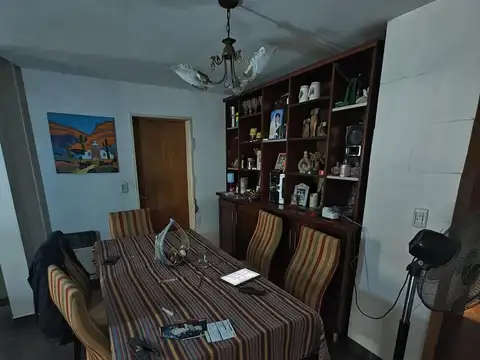 Casa en  venta en Isidro Casanova