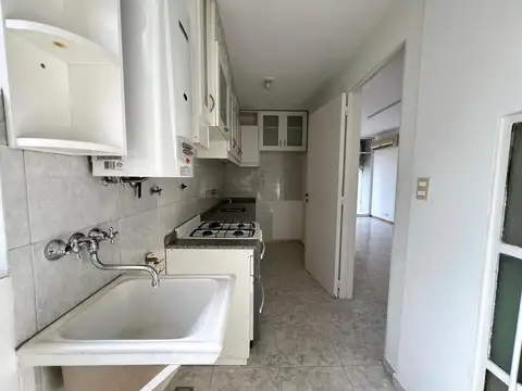 Departamento en Venta en Acassuso Vias  /  Santa Fe, USD 158.000