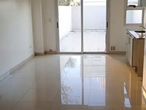 Departamento en Alquiler en Wilde, $ 670.000