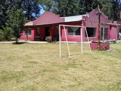 Casa en venta - 3 dormitorios 2 baños - pileta - 3200 mts2 - San Vicente
