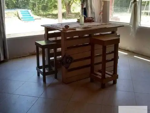 Casa en Venta con 3 cocheras