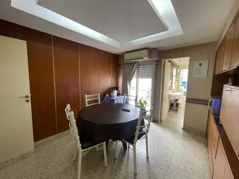 Departamento 4 ambientes con 2 baños