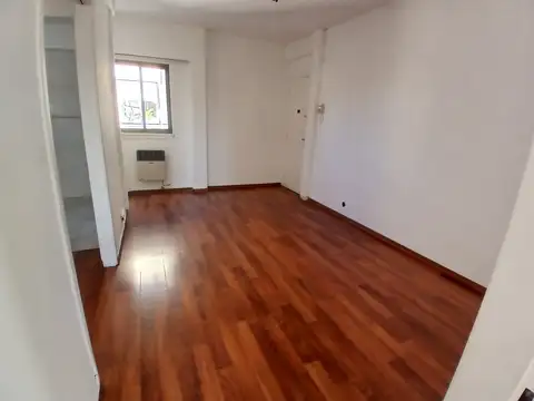 Avenida Montes De Oca 800, Piso 7