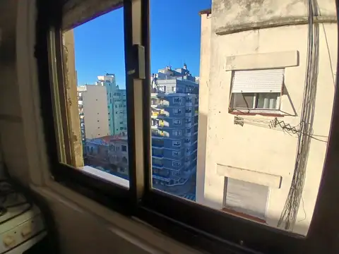 ALQUILER DEPARTAMENTO 3 AMBIENTES FRENTE A PLAZA COLOMBIA