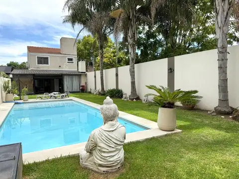 Casa En Venta 4/5 Ambientes. San Miguel Centro. Parque, Pile