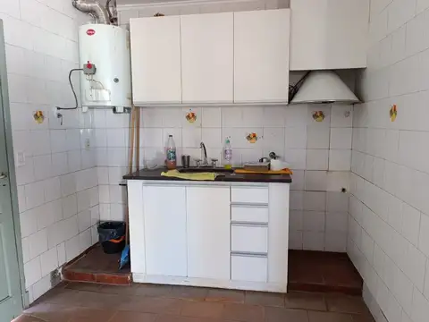 Casa 4 ambientes con 5 baños