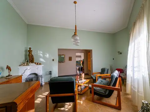 CASA EN VENTA 3 DORMITORIOS  BARRIO SAN MARTIN