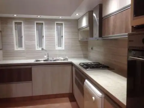 Departamento en Venta de 5 dormitorios