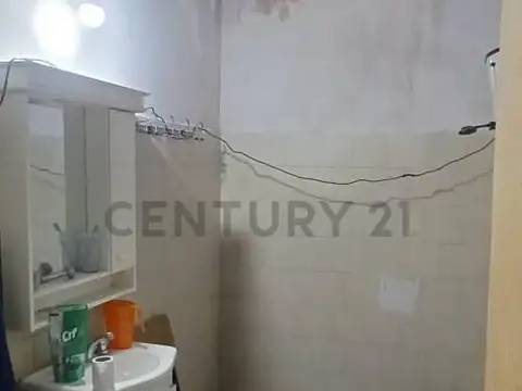 Casa en Venta en Villa Adela