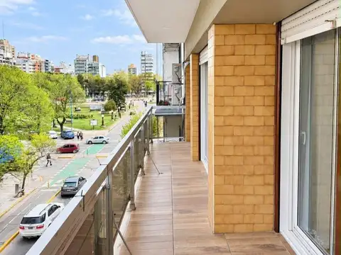 Departamento en Venta en Plaza Mitre, USD 359.000
