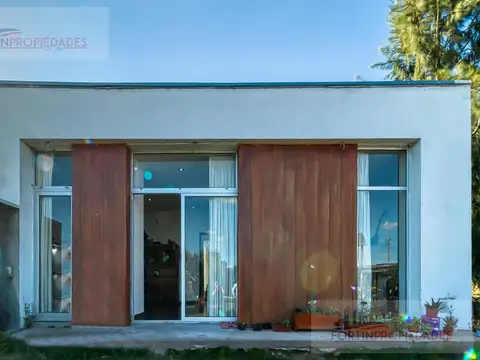 Quinta en Venta con 2 cocheras