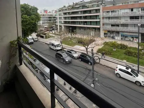 AMPLIO MONOAMBIENTE  41 METROS AL FRENTE CON COCHERA, VILLA URQUIZA