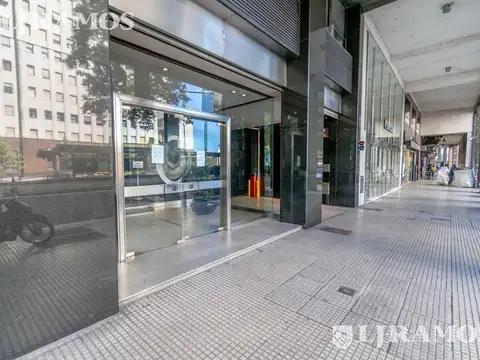 Oficina en Alquiler en Catalinas, USD 2.460