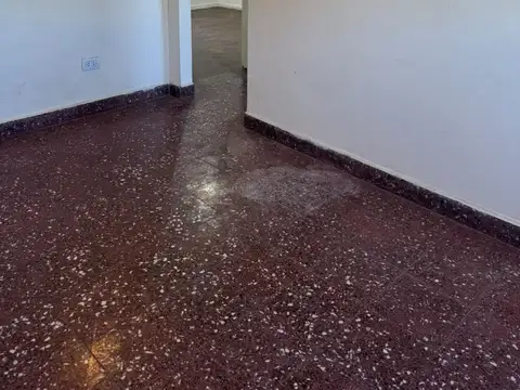 pieres 1400, Piso 3