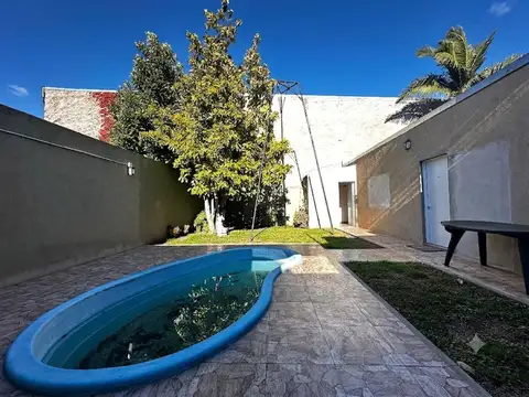 Venta casa 3 Amb con jardín OPORTUNIDAD Turdera